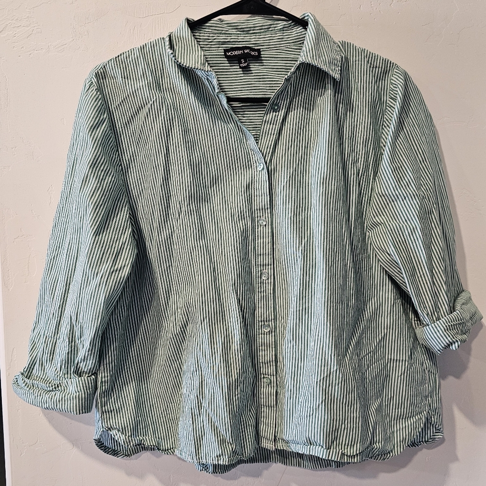 Green Button Down Shirt with Collared Neckline